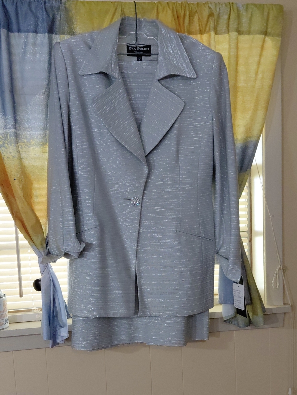 Womenโs Light Gray EVA Polini Size 16 Silver Suit